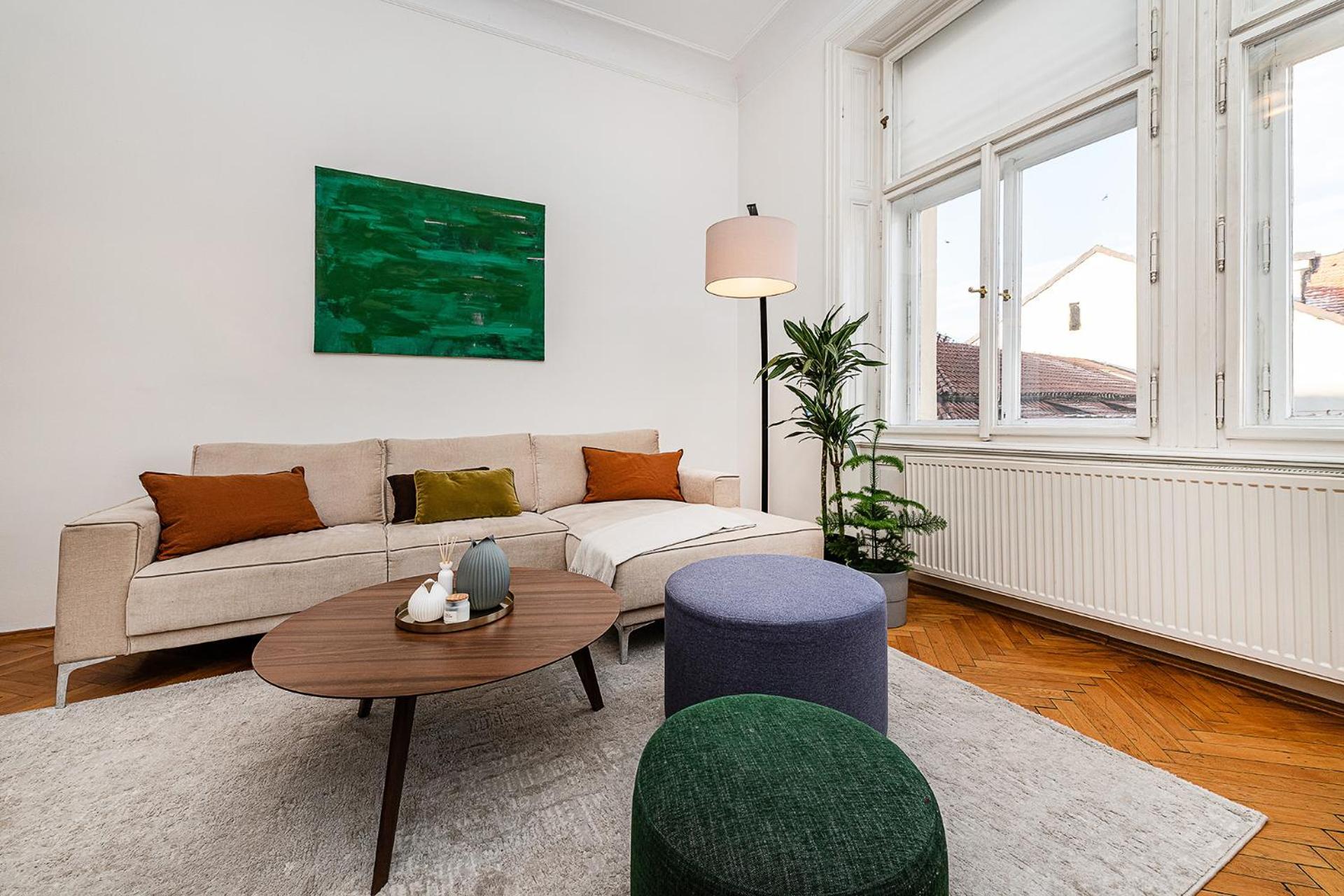 Spacious Two-bedroom In Old Town Daire