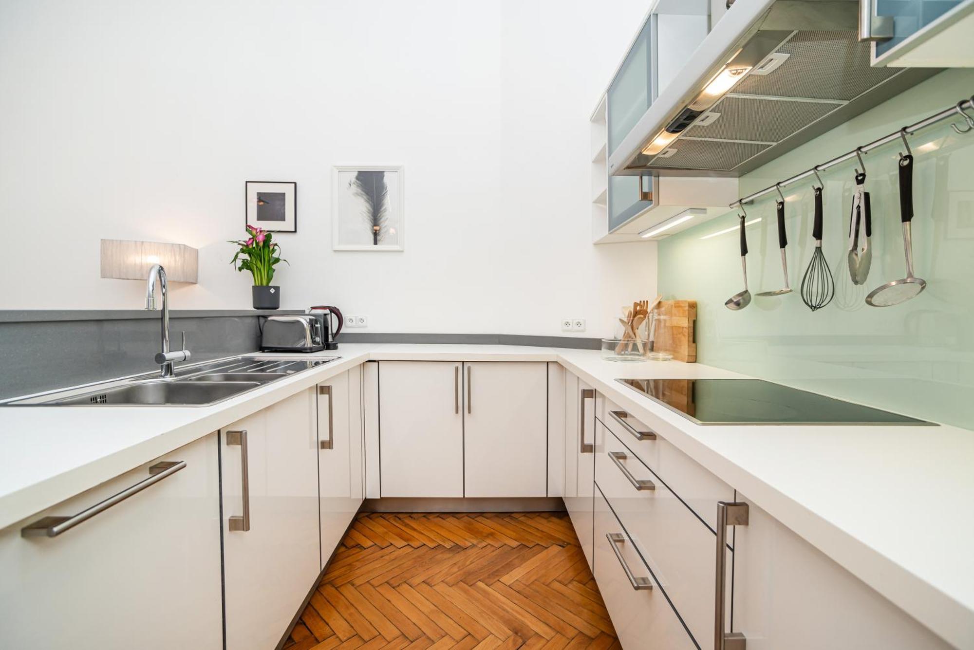 Spacious Two-bedroom In Old Town Daire Prag