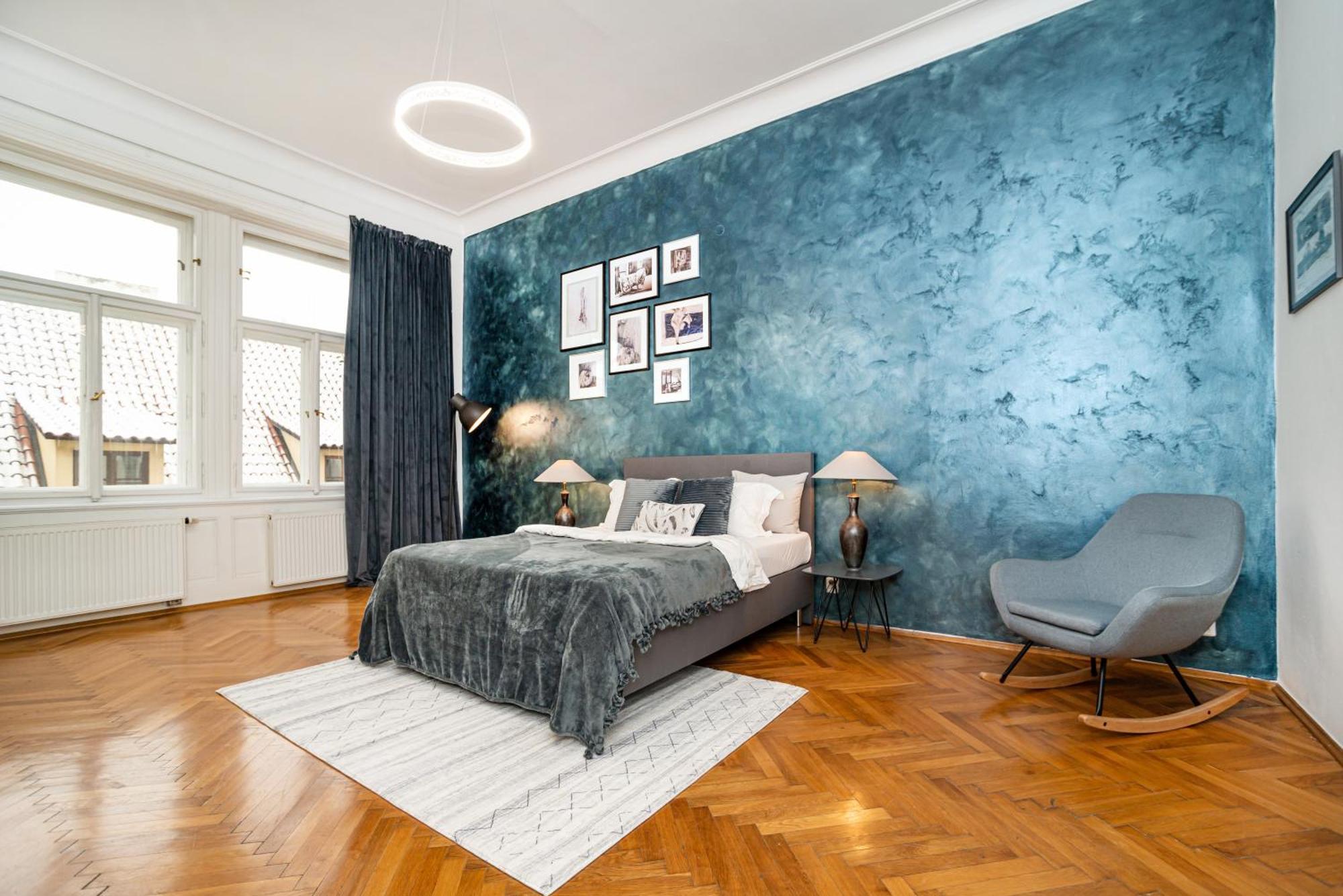 Daire Spacious Two-bedroom In Old Town Prag