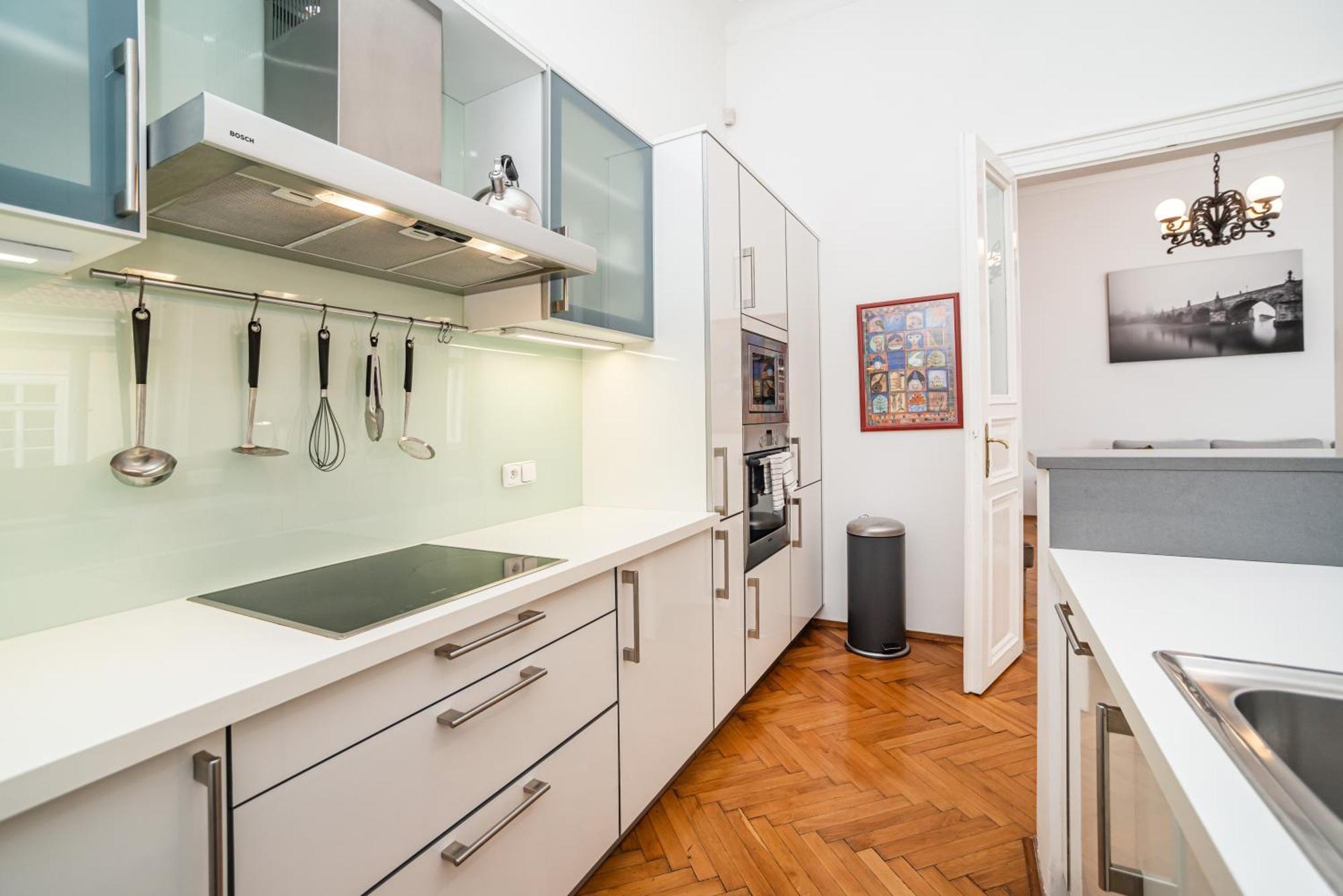 Spacious Two-bedroom In Old Town Daire Prag